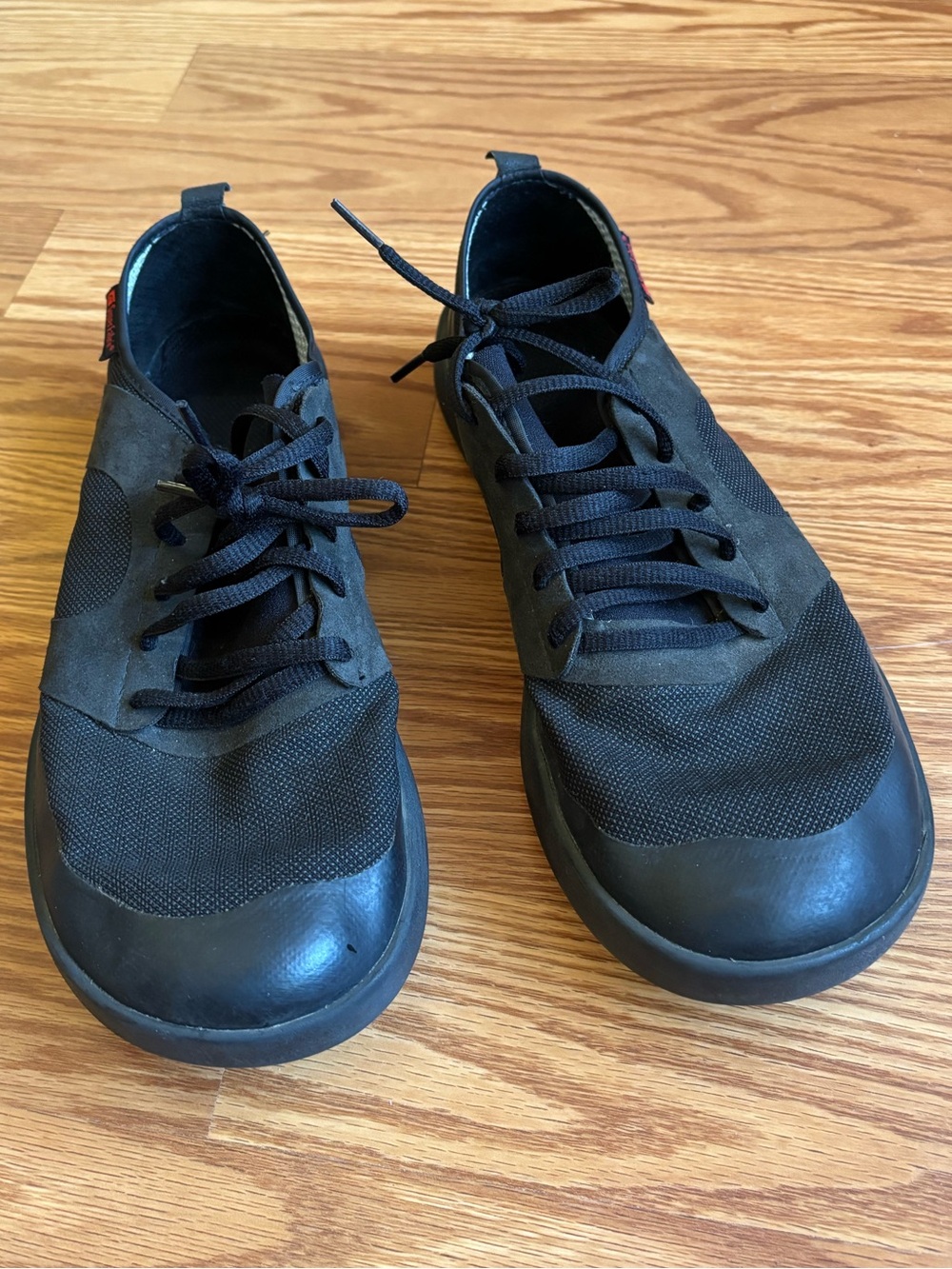 SOM (Sense Of Motion) shoes, size M10